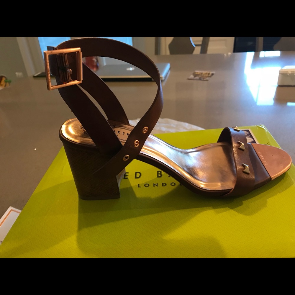 Ted Baker sandals - Picture 2 of 7